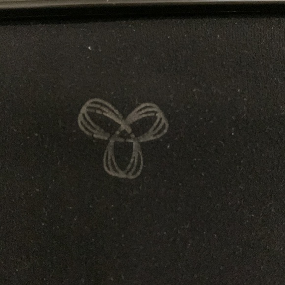 Aritzia TNA leggings - Picture 4 of 5